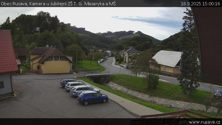 Obec Rusava - Kamera u Jubilejní ZŠ T. G. Masaryka a MŠ - 18.9.2025 v 15:00