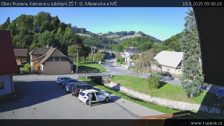Obec Rusava - Kamera u Jubilejní ZŠ T. G. Masaryka a MŠ - 19.9.2025 v 09:00
