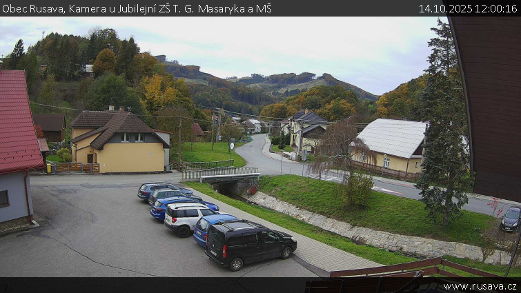 Obec Rusava - Kamera u Jubilejní ZŠ T. G. Masaryka a MŠ - 14.10.2025 v 12:00 Obec Rusava - Kamera u Jubilejní ZŠ T. G. Masaryka a MŠ - 14.10.2025 v 12:00
