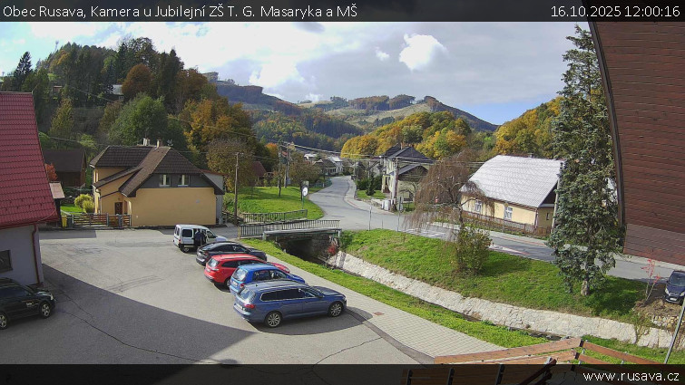 Obec Rusava - Kamera u Jubilejní ZŠ T. G. Masaryka a MŠ - 16.10.2025 v 12:00 Obec Rusava - Kamera u Jubilejní ZŠ T. G. Masaryka a MŠ - 16.10.2025 v 12:00
