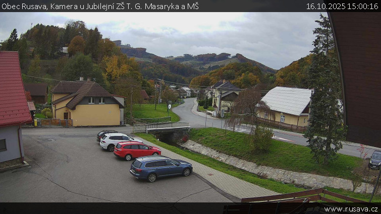 Obec Rusava - Kamera u Jubilejní ZŠ T. G. Masaryka a MŠ - 16.10.2025 v 15:00 Obec Rusava - Kamera u Jubilejní ZŠ T. G. Masaryka a MŠ - 16.10.2025 v 15:00