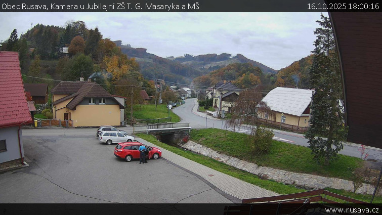 Obec Rusava - Kamera u Jubilejní ZŠ T. G. Masaryka a MŠ - 16.10.2025 v 18:00 Obec Rusava - Kamera u Jubilejní ZŠ T. G. Masaryka a MŠ - 16.10.2025 v 18:00
