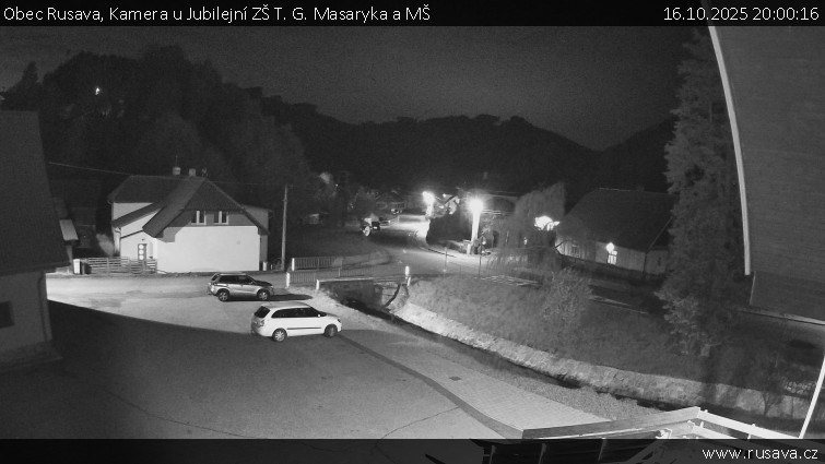 Obec Rusava - Kamera u Jubilejní ZŠ T. G. Masaryka a MŠ - 16.10.2025 v 20:00 Obec Rusava - Kamera u Jubilejní ZŠ T. G. Masaryka a MŠ - 16.10.2025 v 20:00