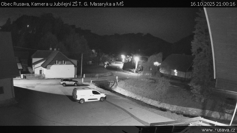Obec Rusava - Kamera u Jubilejní ZŠ T. G. Masaryka a MŠ - 16.10.2025 v 21:00 Obec Rusava - Kamera u Jubilejní ZŠ T. G. Masaryka a MŠ - 16.10.2025 v 21:00