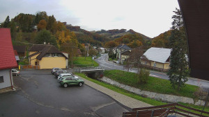 Obec Rusava - Kamera u Jubilejní ZŠ T. G. Masaryka a MŠ - 18.10.2025 v 08:00