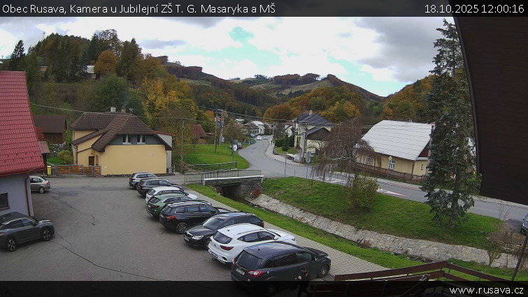 Obec Rusava - Kamera u Jubilejní ZŠ T. G. Masaryka a MŠ - 18.10.2025 v 12:00 Obec Rusava - Kamera u Jubilejní ZŠ T. G. Masaryka a MŠ - 18.10.2025 v 12:00