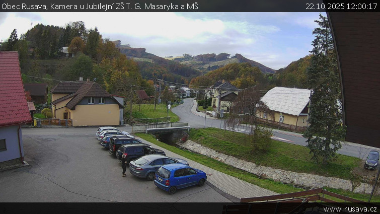 Obec Rusava - Kamera u Jubilejní ZŠ T. G. Masaryka a MŠ - 22.10.2025 v 12:00 Obec Rusava - Kamera u Jubilejní ZŠ T. G. Masaryka a MŠ - 22.10.2025 v 12:00