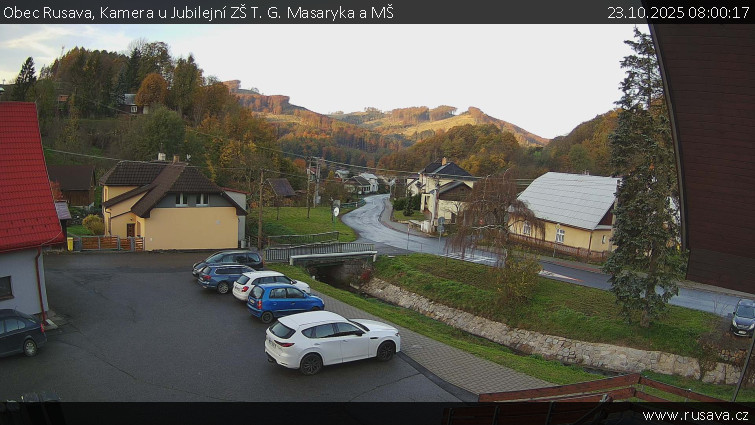 Obec Rusava - Kamera u Jubilejní ZŠ T. G. Masaryka a MŠ - 23.10.2025 v 08:00 Obec Rusava - Kamera u Jubilejní ZŠ T. G. Masaryka a MŠ - 23.10.2025 v 08:00