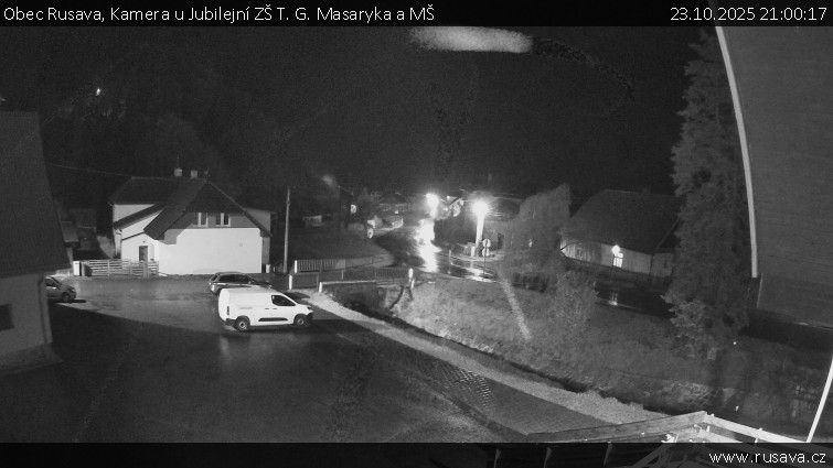 Obec Rusava - Kamera u Jubilejní ZŠ T. G. Masaryka a MŠ - 23.10.2025 v 21:00 Obec Rusava - Kamera u Jubilejní ZŠ T. G. Masaryka a MŠ - 23.10.2025 v 21:00