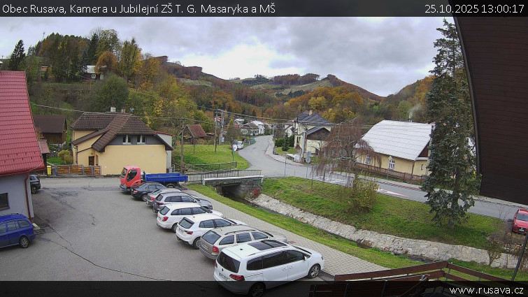 Obec Rusava - Kamera u Jubilejní ZŠ T. G. Masaryka a MŠ - 25.10.2025 v 13:00 Obec Rusava - Kamera u Jubilejní ZŠ T. G. Masaryka a MŠ - 25.10.2025 v 13:00