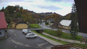 Obec Rusava - Kamera u Jubilejní ZŠ T. G. Masaryka a MŠ - 26.10.2025 v 08:00 Obec Rusava - Kamera u Jubilejní ZŠ T. G. Masaryka a MŠ - 26.10.2025 v 08:00