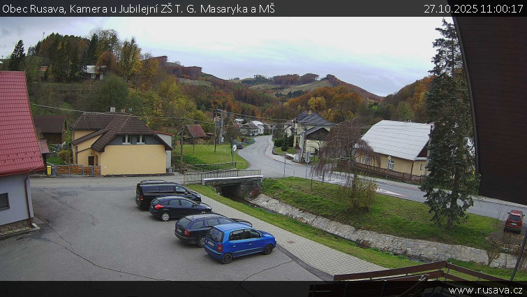 Obec Rusava - Kamera u Jubilejní ZŠ T. G. Masaryka a MŠ - 27.10.2025 v 11:00 Obec Rusava - Kamera u Jubilejní ZŠ T. G. Masaryka a MŠ - 27.10.2025 v 11:00