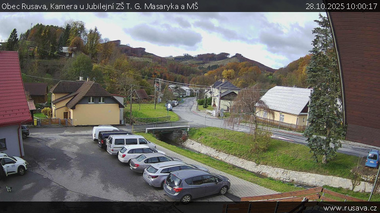 Obec Rusava - Kamera u Jubilejní ZŠ T. G. Masaryka a MŠ - 28.10.2025 v 10:00 Obec Rusava - Kamera u Jubilejní ZŠ T. G. Masaryka a MŠ - 28.10.2025 v 10:00