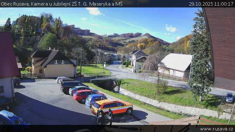 Obec Rusava - Kamera u Jubilejní ZŠ T. G. Masaryka a MŠ - 29.10.2025 v 11:00 Obec Rusava - Kamera u Jubilejní ZŠ T. G. Masaryka a MŠ - 29.10.2025 v 11:00