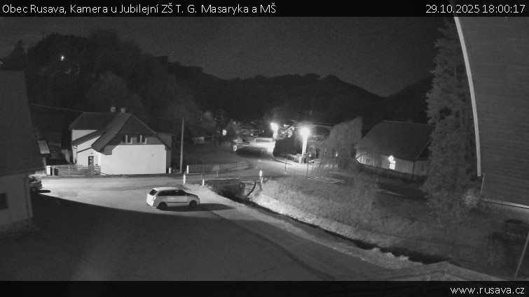 Obec Rusava - Kamera u Jubilejní ZŠ T. G. Masaryka a MŠ - 29.10.2025 v 18:00 Obec Rusava - Kamera u Jubilejní ZŠ T. G. Masaryka a MŠ - 29.10.2025 v 18:00
