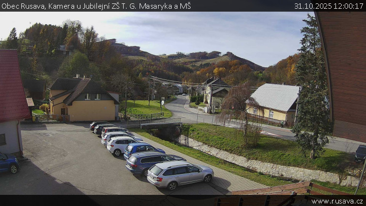 Obec Rusava - Kamera u Jubilejní ZŠ T. G. Masaryka a MŠ - 31.10.2025 v 12:00 Obec Rusava - Kamera u Jubilejní ZŠ T. G. Masaryka a MŠ - 31.10.2025 v 12:00