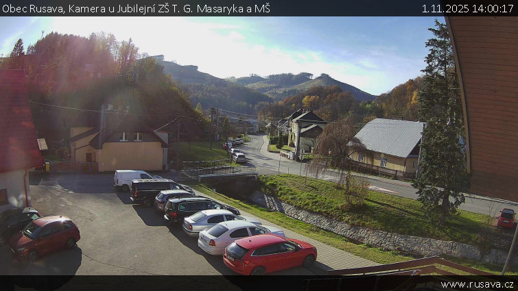 Obec Rusava - Kamera u Jubilejní ZŠ T. G. Masaryka a MŠ - 1.11.2025 v 14:00 Obec Rusava - Kamera u Jubilejní ZŠ T. G. Masaryka a MŠ - 1.11.2025 v 14:00