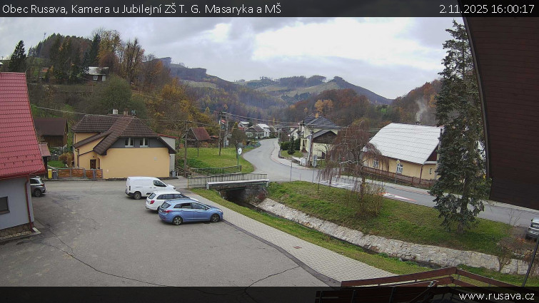 Obec Rusava - Kamera u Jubilejní ZŠ T. G. Masaryka a MŠ - 2.11.2025 v 16:00 Obec Rusava - Kamera u Jubilejní ZŠ T. G. Masaryka a MŠ - 2.11.2025 v 16:00