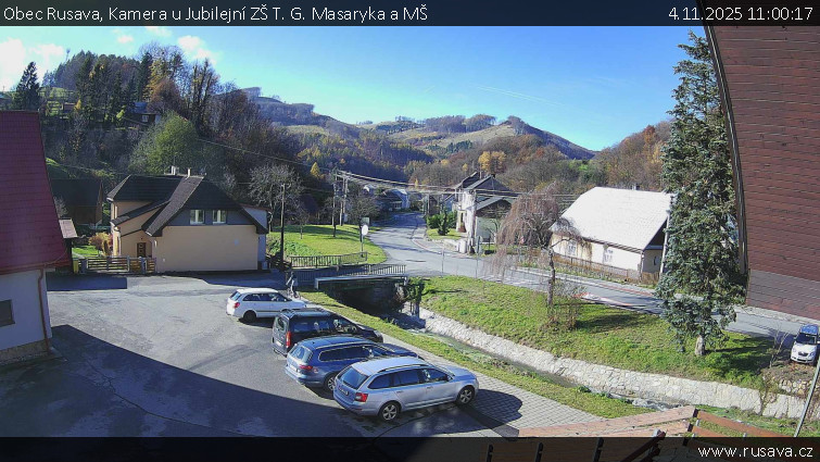 Obec Rusava - Kamera u Jubilejní ZŠ T. G. Masaryka a MŠ - 4.11.2025 v 11:00