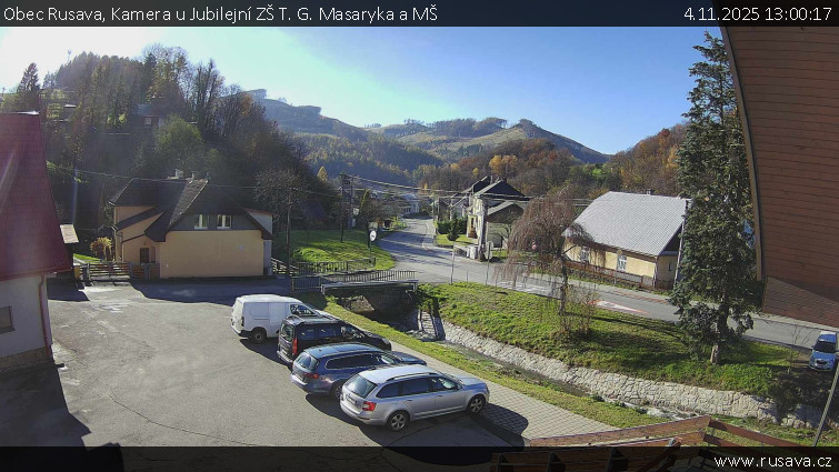 Obec Rusava - Kamera u Jubilejní ZŠ T. G. Masaryka a MŠ - 4.11.2025 v 13:00