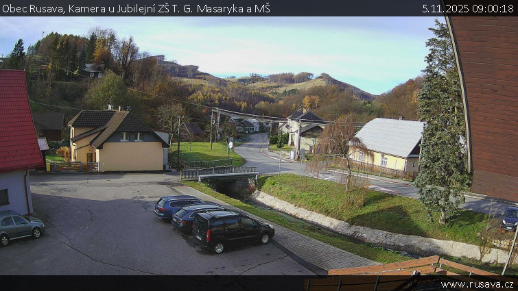 Obec Rusava - Kamera u Jubilejní ZŠ T. G. Masaryka a MŠ - 5.11.2025 v 09:00