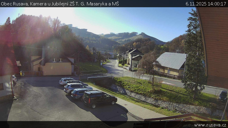 Obec Rusava - Kamera u Jubilejní ZŠ T. G. Masaryka a MŠ - 6.11.2025 v 14:00