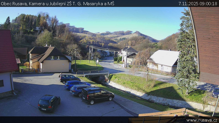 Obec Rusava - Kamera u Jubilejní ZŠ T. G. Masaryka a MŠ - 7.11.2025 v 09:00