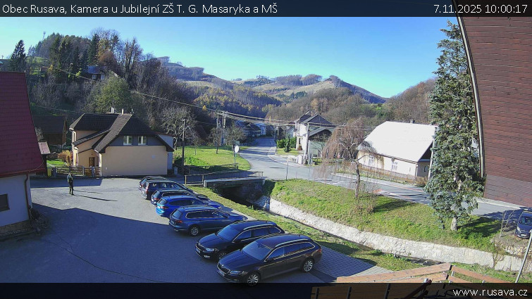 Obec Rusava - Kamera u Jubilejní ZŠ T. G. Masaryka a MŠ - 7.11.2025 v 10:00