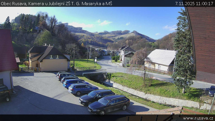 Obec Rusava - Kamera u Jubilejní ZŠ T. G. Masaryka a MŠ - 7.11.2025 v 11:00