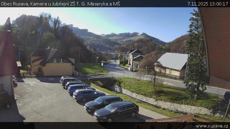 Obec Rusava - Kamera u Jubilejní ZŠ T. G. Masaryka a MŠ - 7.11.2025 v 13:00