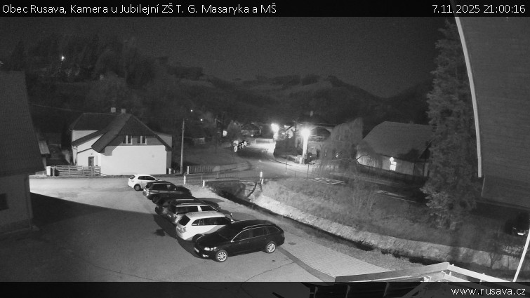 Obec Rusava - Kamera u Jubilejní ZŠ T. G. Masaryka a MŠ - 7.11.2025 v 21:00