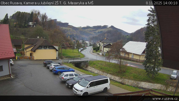 Obec Rusava - Kamera u Jubilejní ZŠ T. G. Masaryka a MŠ - 8.11.2025 v 14:00