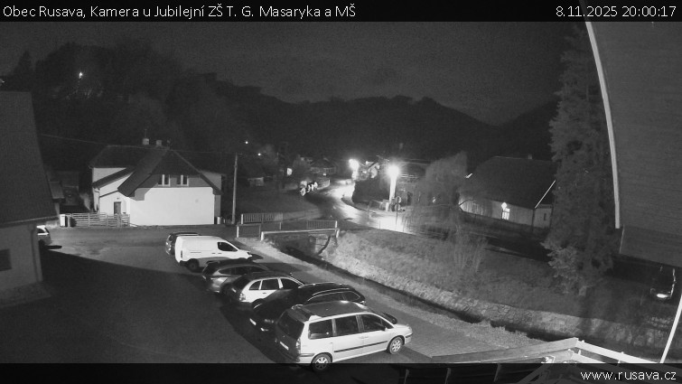 Obec Rusava - Kamera u Jubilejní ZŠ T. G. Masaryka a MŠ - 8.11.2025 v 20:00
