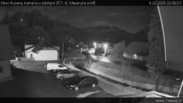 Obec Rusava - Kamera u Jubilejní ZŠ T. G. Masaryka a MŠ - 8.11.2025 v 22:00