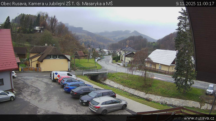 Obec Rusava - Kamera u Jubilejní ZŠ T. G. Masaryka a MŠ - 9.11.2025 v 11:00