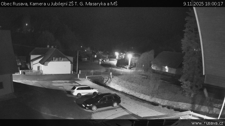 Obec Rusava - Kamera u Jubilejní ZŠ T. G. Masaryka a MŠ - 9.11.2025 v 18:00