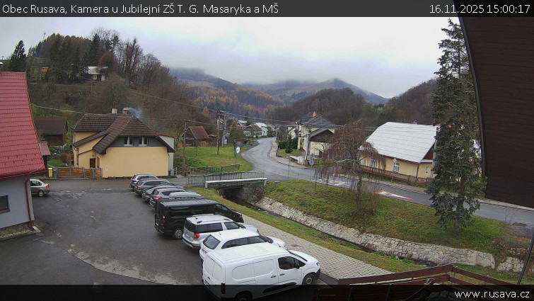 Obec Rusava - Kamera u Jubilejní ZŠ T. G. Masaryka a MŠ - 16.11.2025 v 15:00