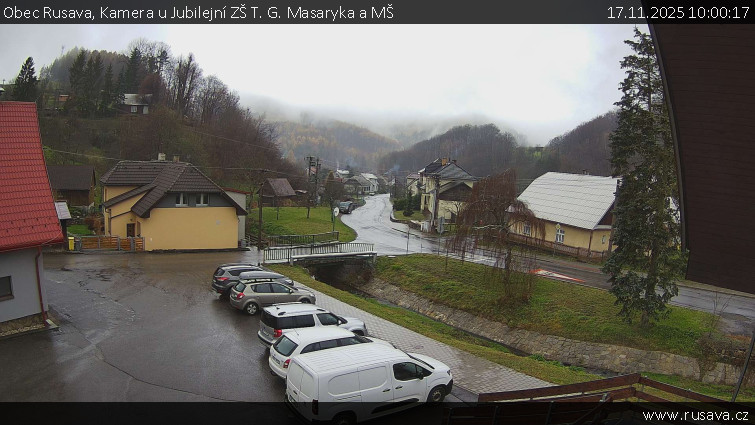 Obec Rusava - Kamera u Jubilejní ZŠ T. G. Masaryka a MŠ - 17.11.2025 v 10:00