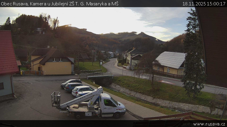 Obec Rusava - Kamera u Jubilejní ZŠ T. G. Masaryka a MŠ - 18.11.2025 v 15:00