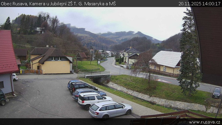 Obec Rusava - Kamera u Jubilejní ZŠ T. G. Masaryka a MŠ - 20.11.2025 v 14:00