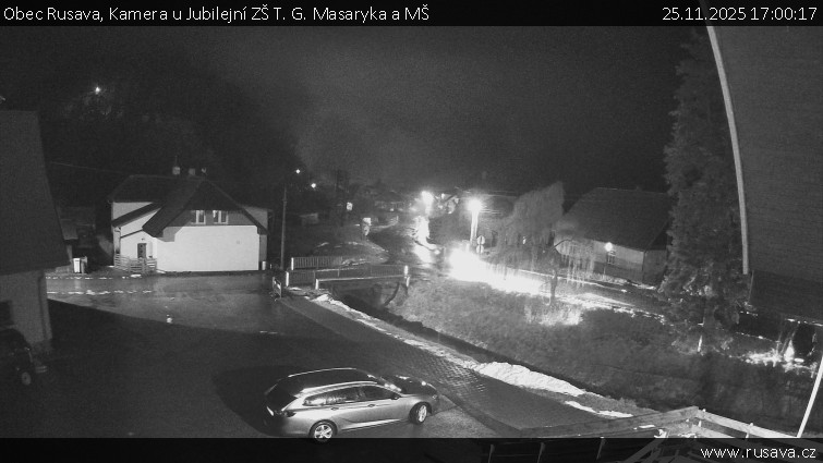 Obec Rusava - Kamera u Jubilejní ZŠ T. G. Masaryka a MŠ - 25.11.2025 v 17:00