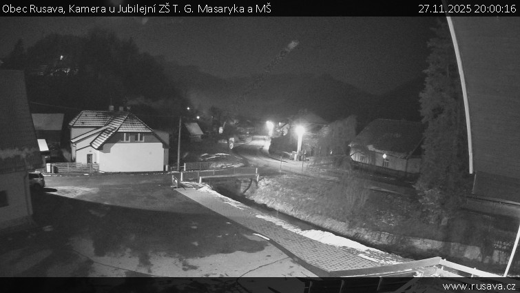 Obec Rusava - Kamera u Jubilejní ZŠ T. G. Masaryka a MŠ - 27.11.2025 v 20:00
