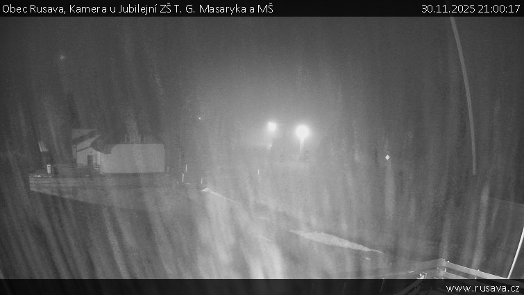 Obec Rusava - Kamera u Jubilejní ZŠ T. G. Masaryka a MŠ - 30.11.2025 v 21:00