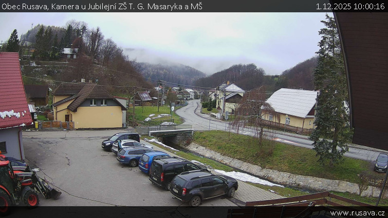 Obec Rusava - Kamera u Jubilejní ZŠ T. G. Masaryka a MŠ - 1.12.2025 v 10:00