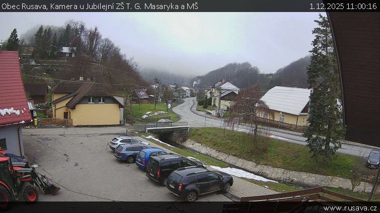 Obec Rusava - Kamera u Jubilejní ZŠ T. G. Masaryka a MŠ - 1.12.2025 v 11:00