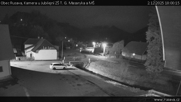 Obec Rusava - Kamera u Jubilejní ZŠ T. G. Masaryka a MŠ - 2.12.2025 v 18:00