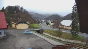 Obec Rusava - Kamera u Jubilejní ZŠ T. G. Masaryka a MŠ - 7.12.2025 v 08:00 Obec Rusava - Kamera u Jubilejní ZŠ T. G. Masaryka a MŠ - 7.12.2025 v 08:00