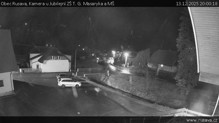 Obec Rusava - Kamera u Jubilejní ZŠ T. G. Masaryka a MŠ - 13.12.2025 v 20:00