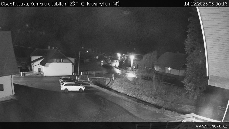 Obec Rusava - Kamera u Jubilejní ZŠ T. G. Masaryka a MŠ - 14.12.2025 v 06:00