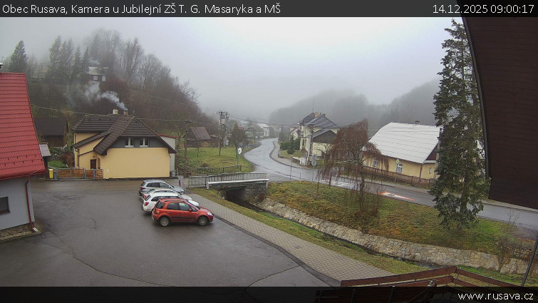 Obec Rusava - Kamera u Jubilejní ZŠ T. G. Masaryka a MŠ - 14.12.2025 v 09:00